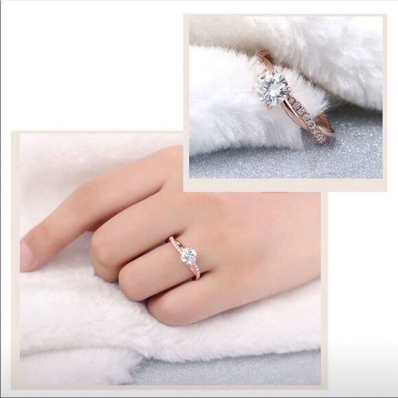 New beautiful faux gold and cz twisted shape engagement ring - Picture 1 of 4